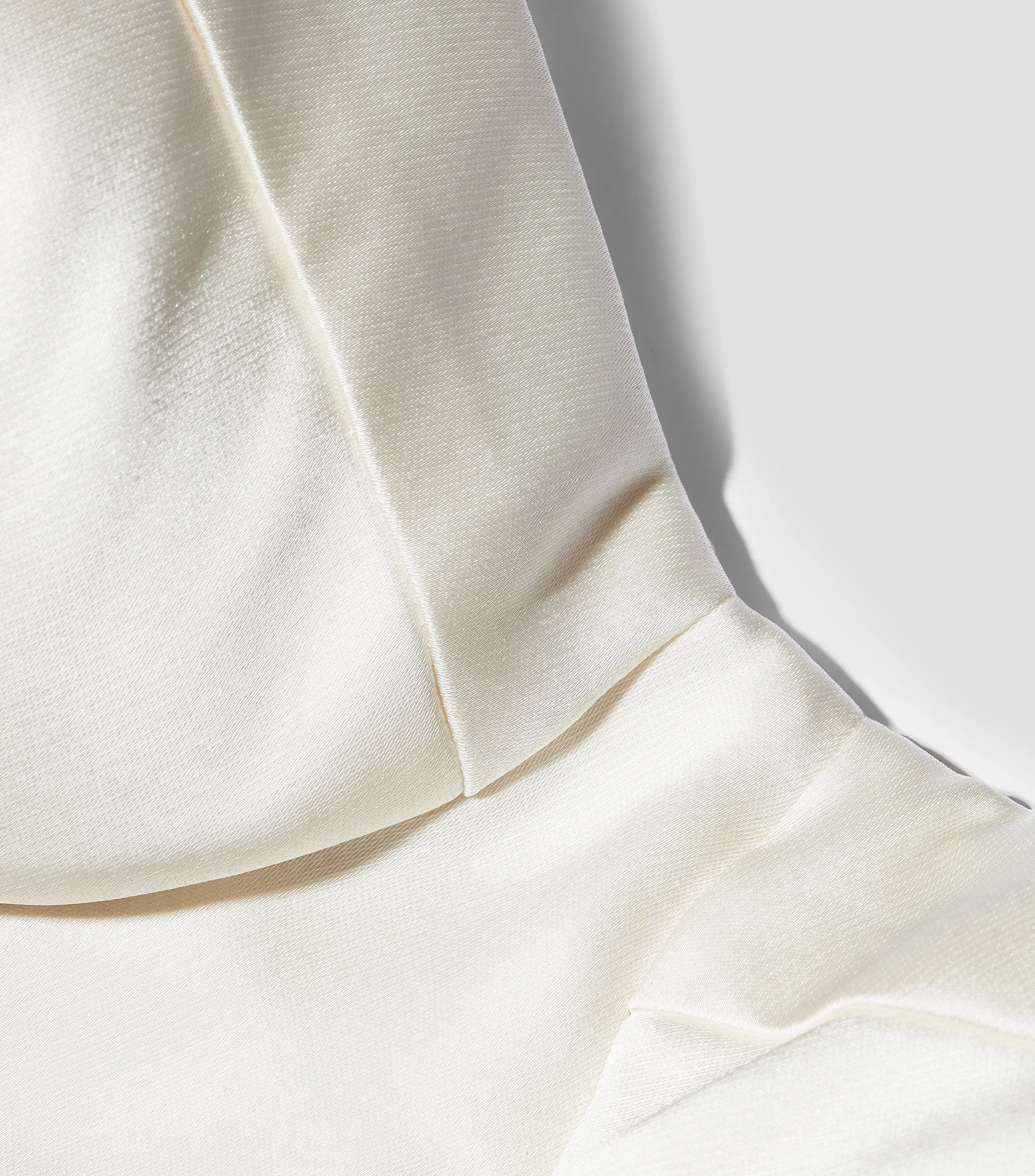 BCBGMAXAZRIA Blusa crop top sin mangas Mujer
