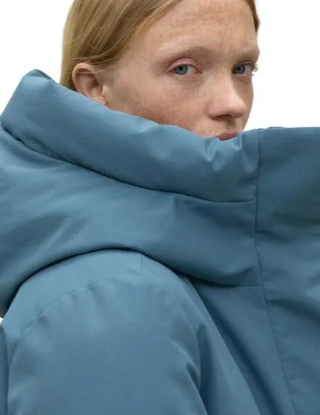 Chaquetas sostenibles azules para mujer de ECOALF.