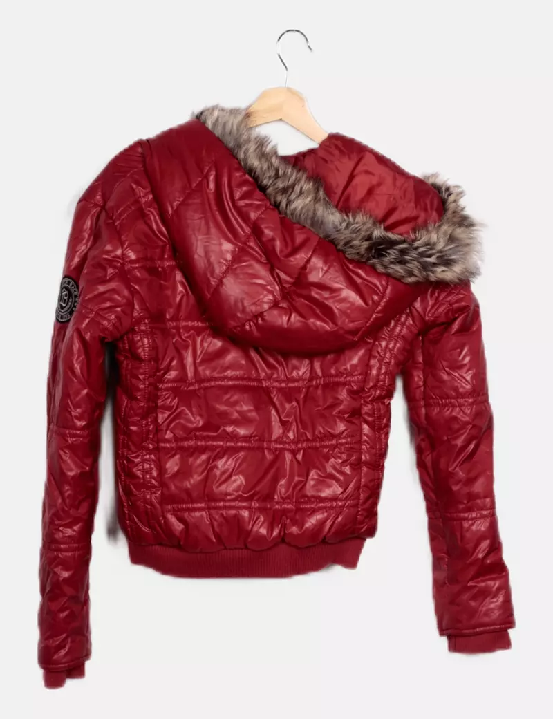 Padded red Mim Plumas